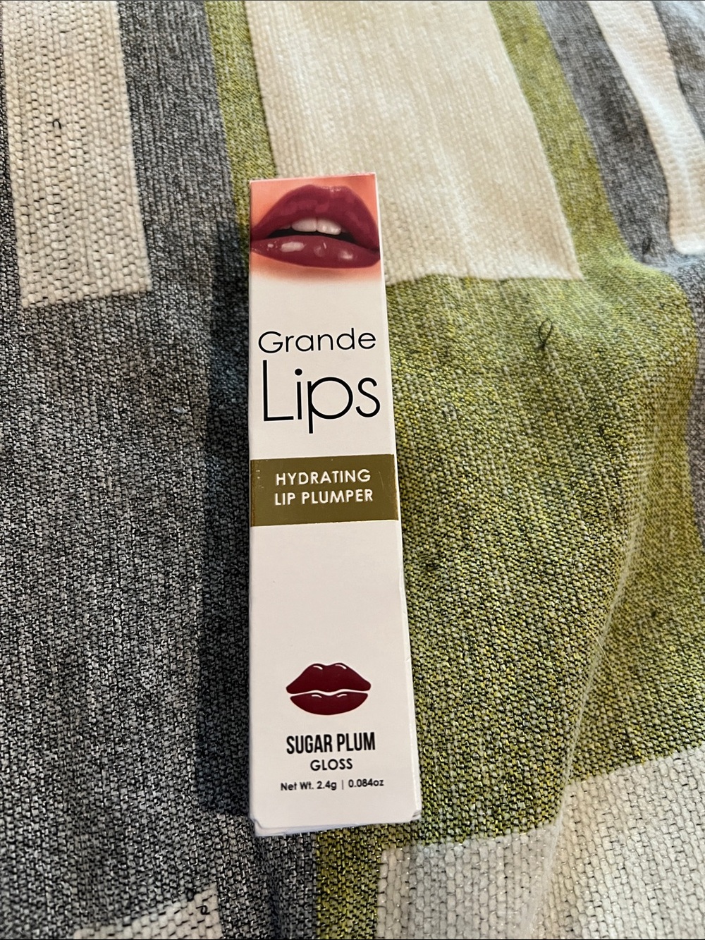 Grande Lips Hydrating Lip Plumper — Sugar Plum (Deep Plum Pink)